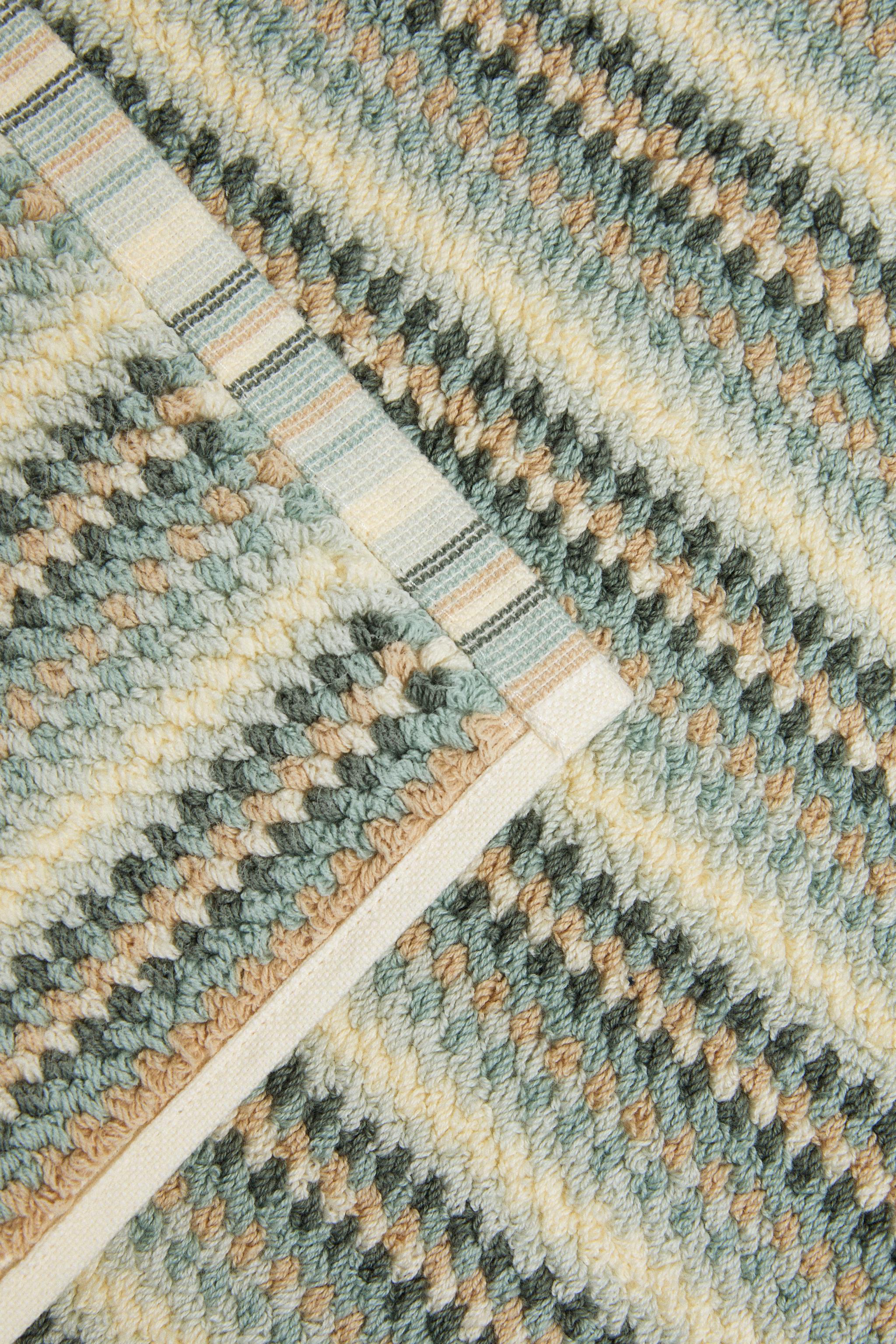STRIPED COTTON BATH MAT