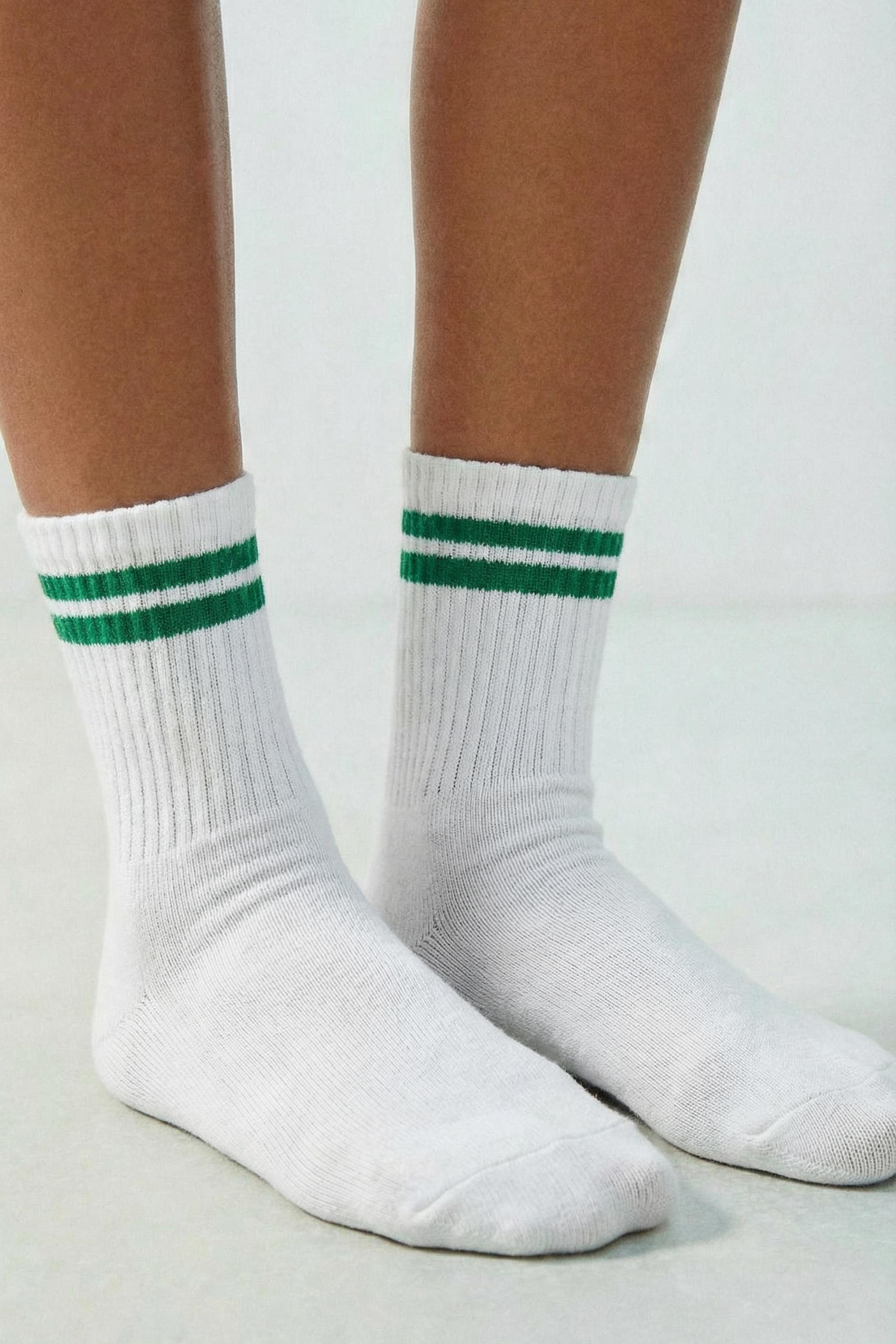 THREE-PACK OF MEDIUM SPORT STRIPED SOCKS