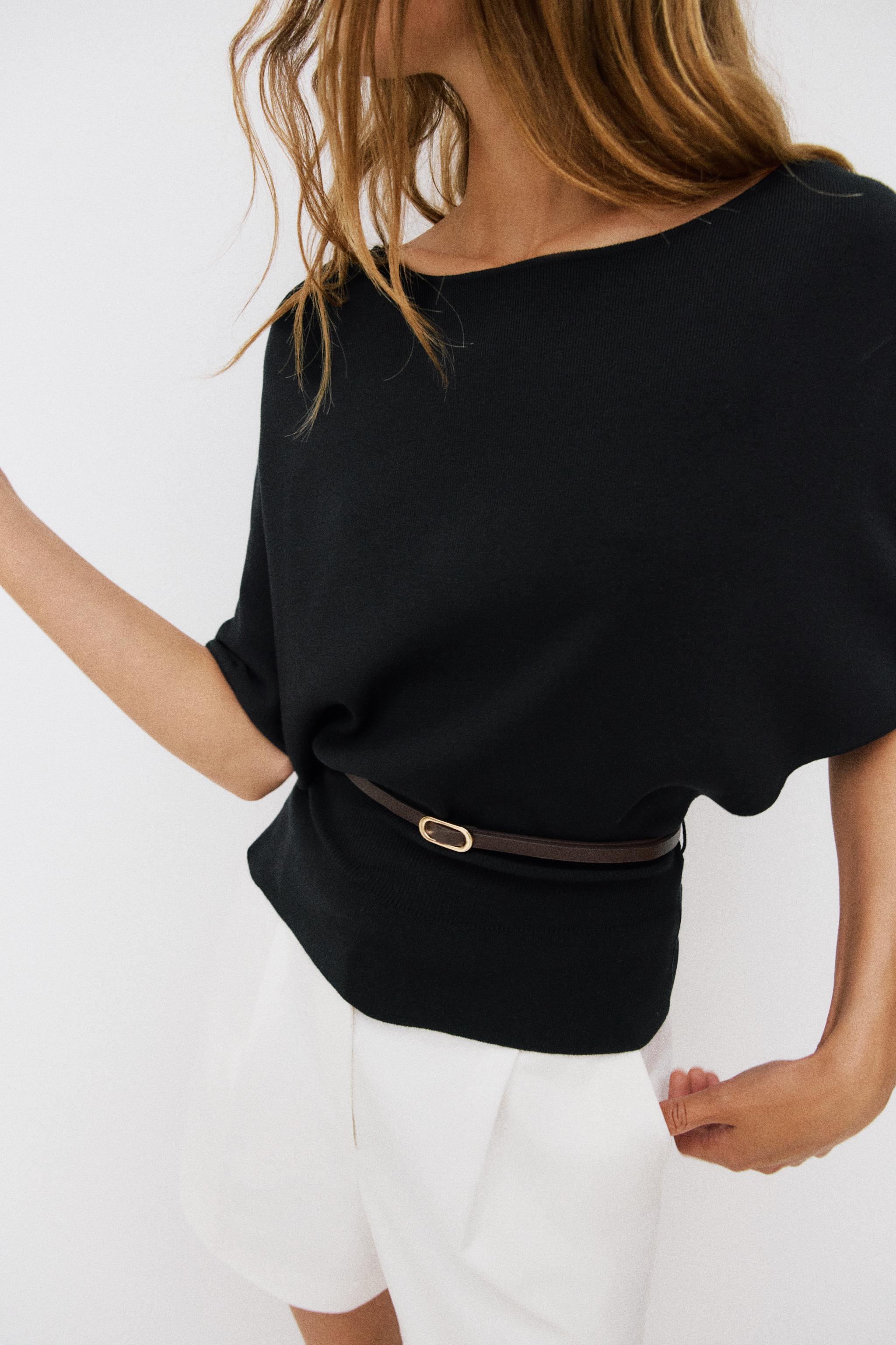BELTED KNIT TOP