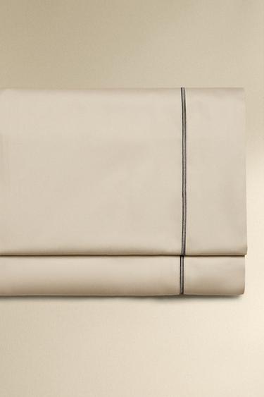 LENZUOLO SOPRA IN SATIN CON FESTONE - Grigio chiaro di Zara