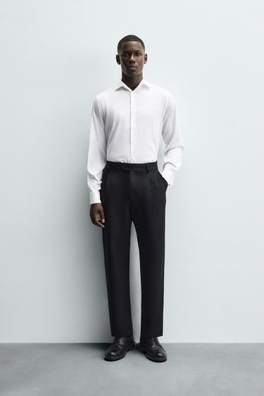 חולצת SLIM FIT עם חפתים - לבן של Zara