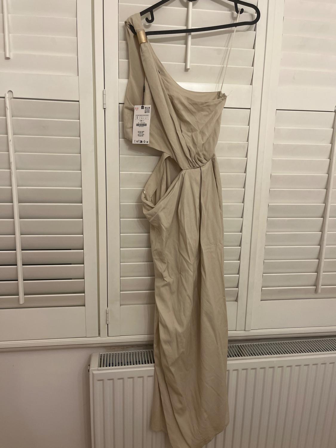 MIDI DRESS WITH CUT-OUT DETAIL - Image 3