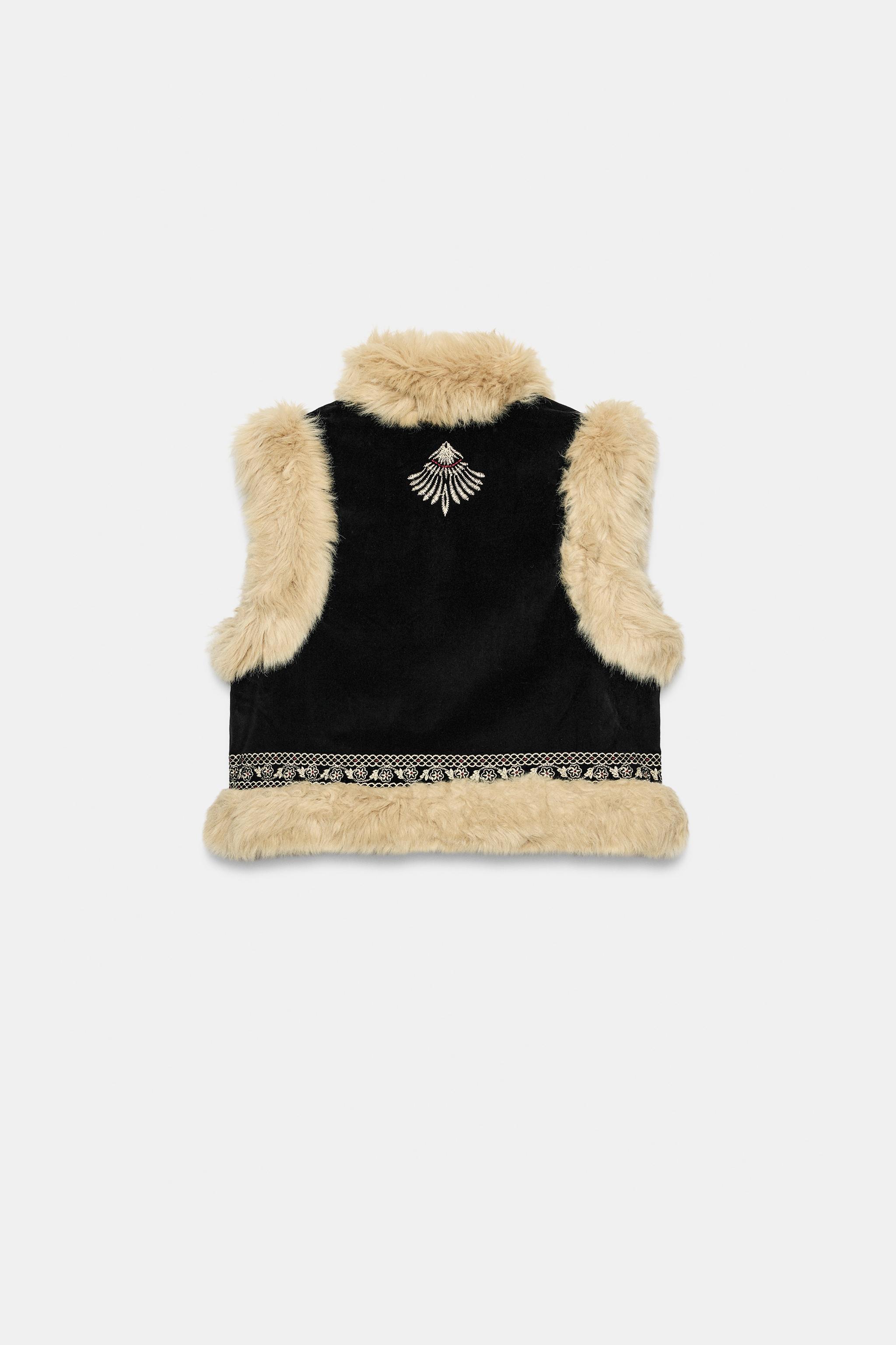 ZW COLLECTION FAUX FUR COLLAR EMBROIDERED VEST