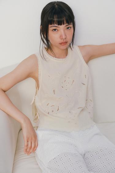 リボン刺繍トップスホワイトZaraのリボン刺繍トップス - ホワイト 