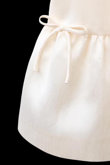 VESTIDO SATÉN LACITOS - Crudo de Zara