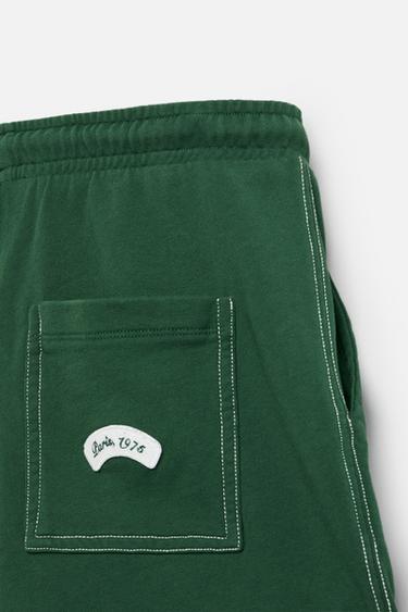 BERMUDA DE JOGGING AVEC PIÈCE - Vert de Zara - Image 8