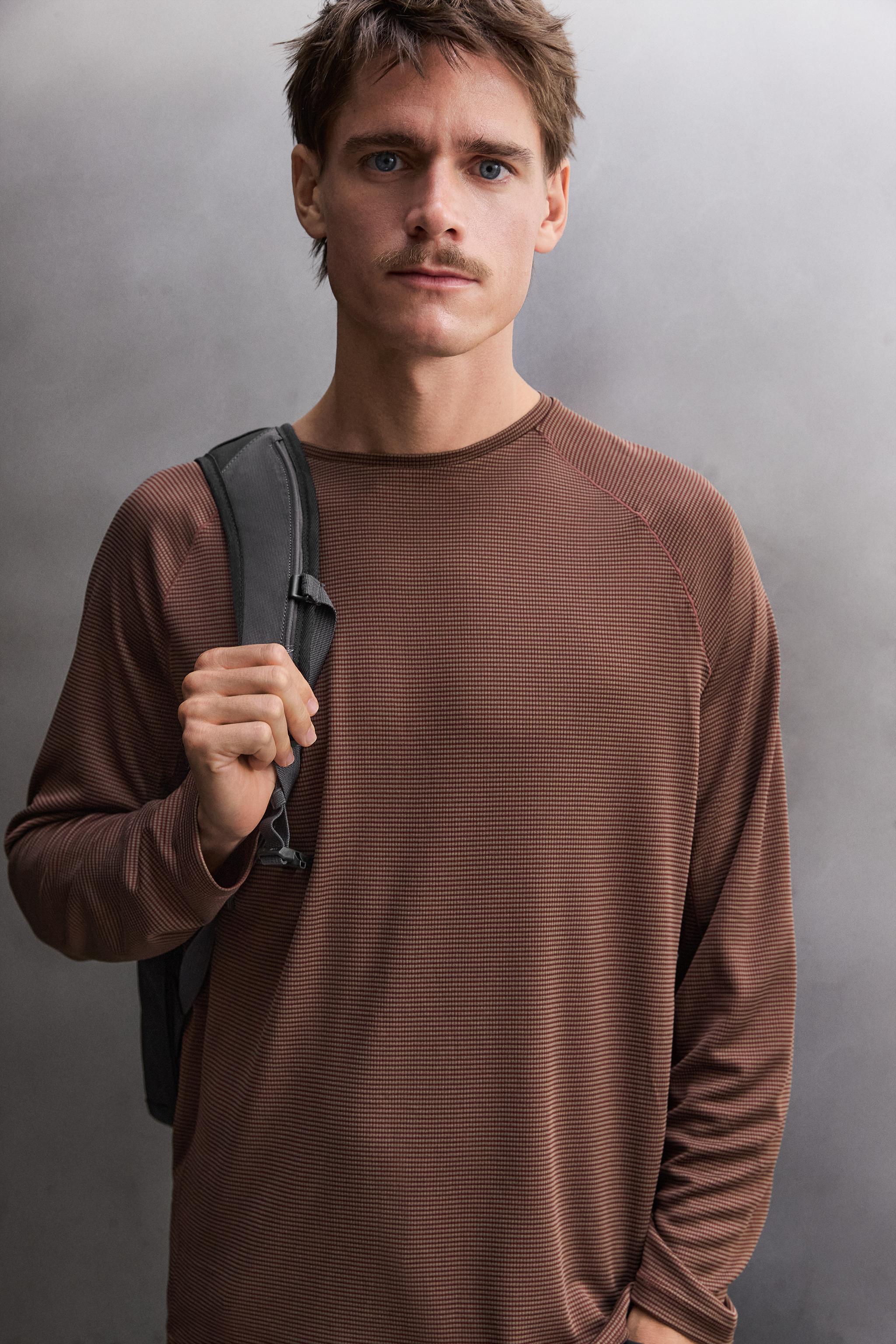 T-SHIRT TECHNIQUE STRUCTURE