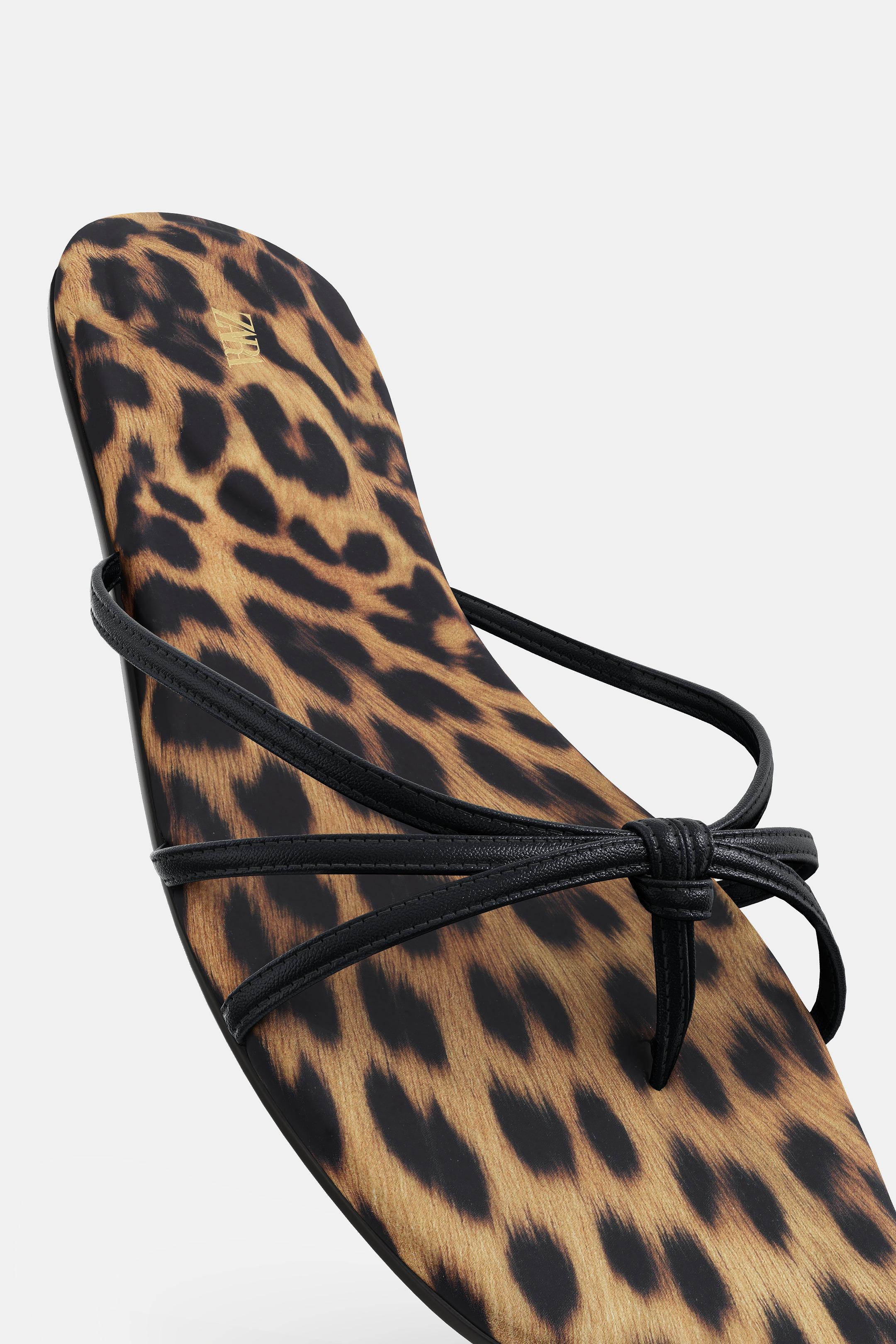 PRINTED FLAT SANDALS - Multicoloured by Zara