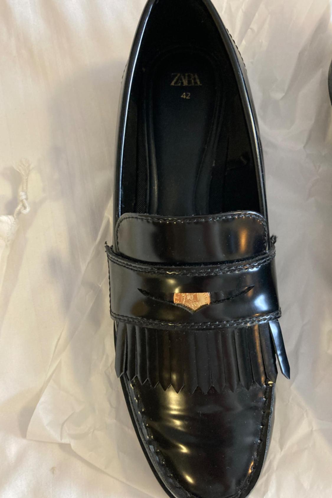 FLAT LOAFERS WITH METAL DETAIL - Image 5