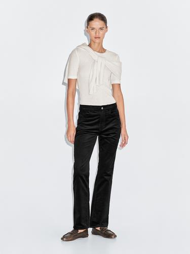 Pantalon droit en microvelours côtelé - Noir de Zara
