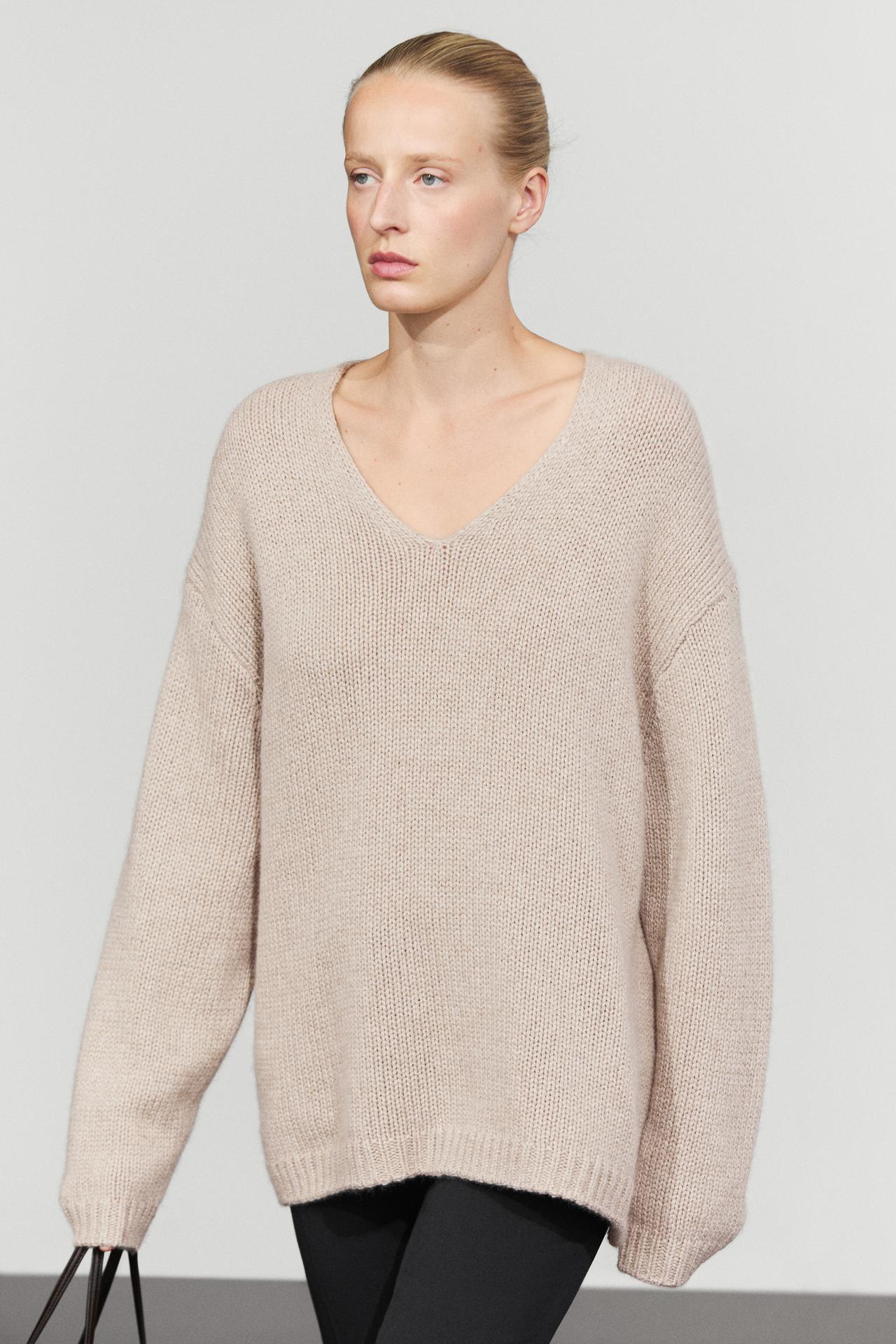 100% cashmere V-neck sweater — Mink