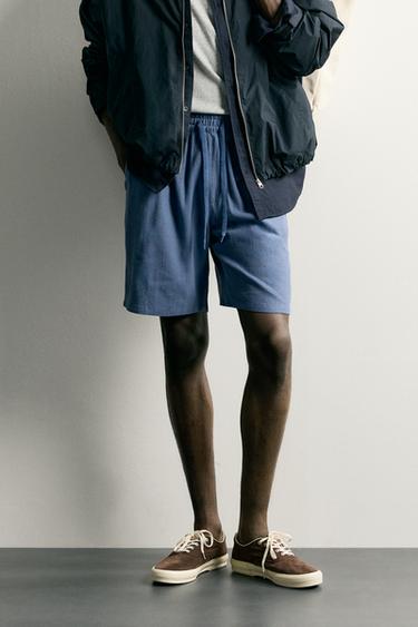 RELAXED FIT VISCOSE/LINEN BERMUDA SHORTS - Light blue by Zara