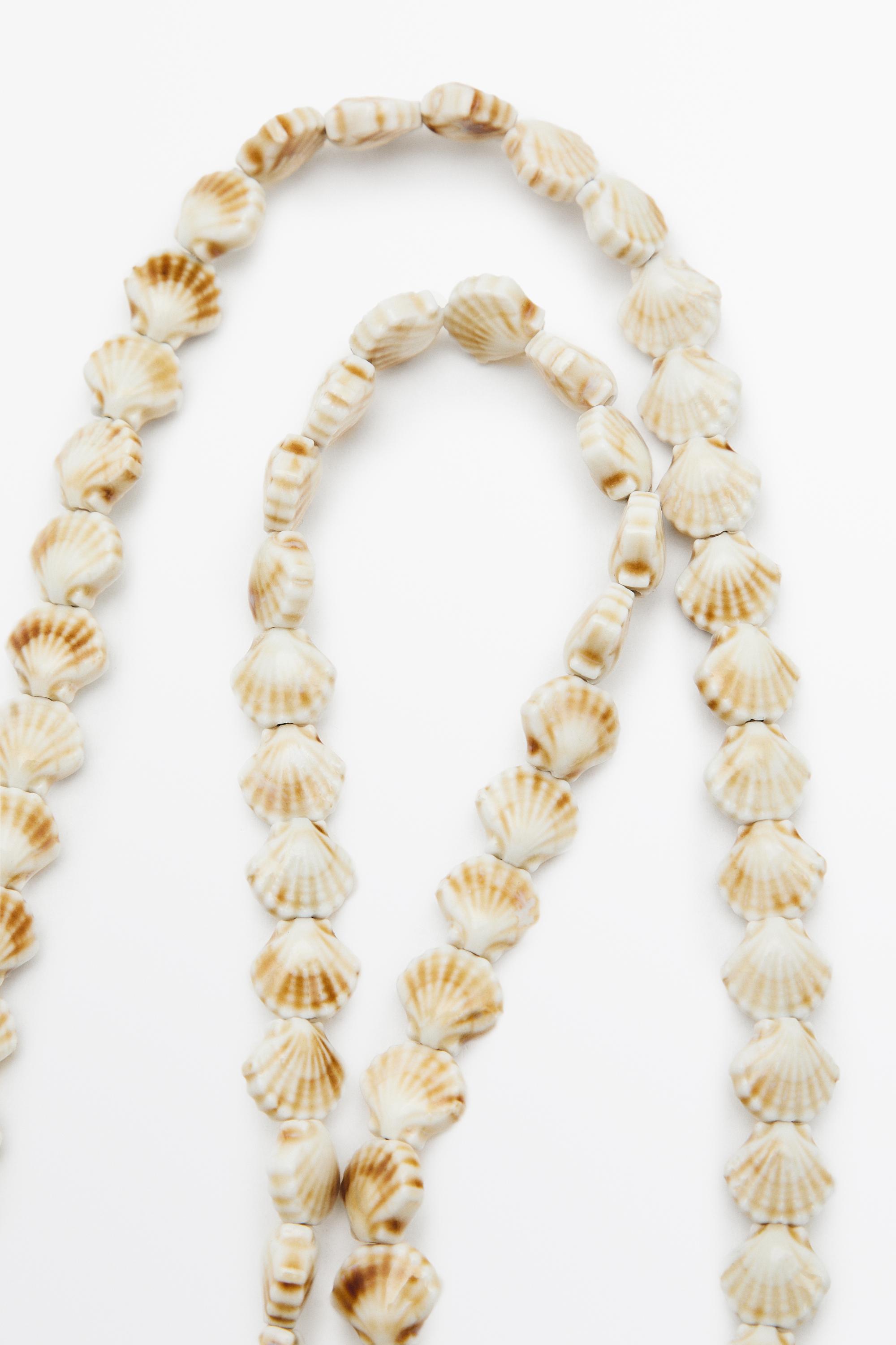 Ceramic seashell necklace