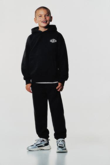 HOODIE AND JOGGER TROUSERS SET WITH PATCH - Anthracite grey by Zara