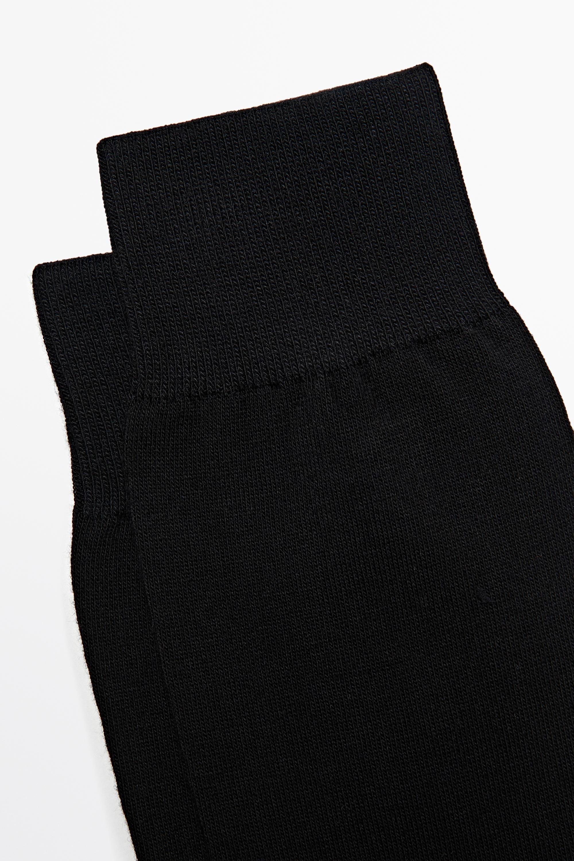 Plain cotton blend knit socks