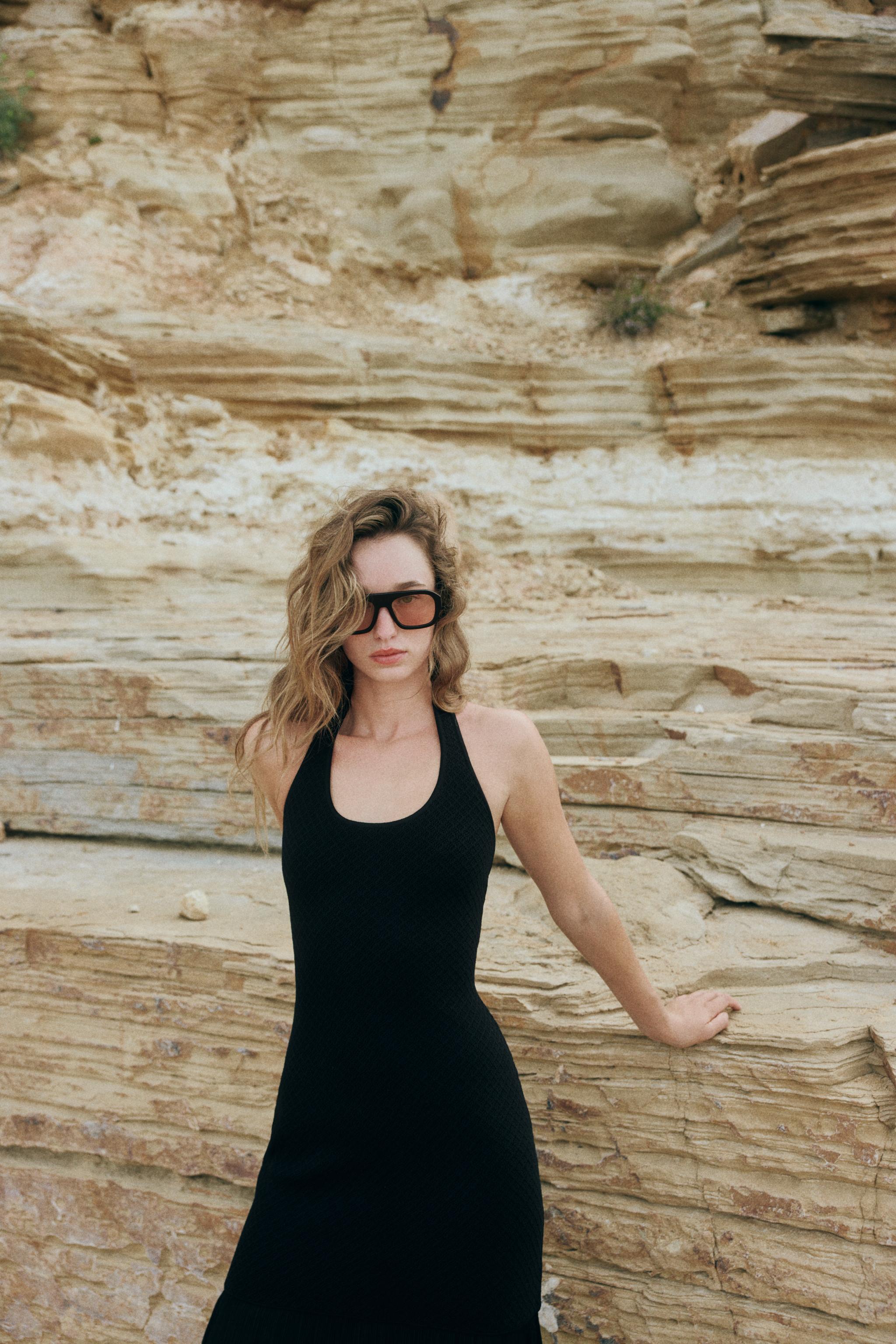 Zara COMBINATION KNIT HALTER DRESS — фото 3