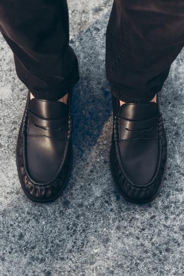 GATHERED LOAFERS - Black by Zara