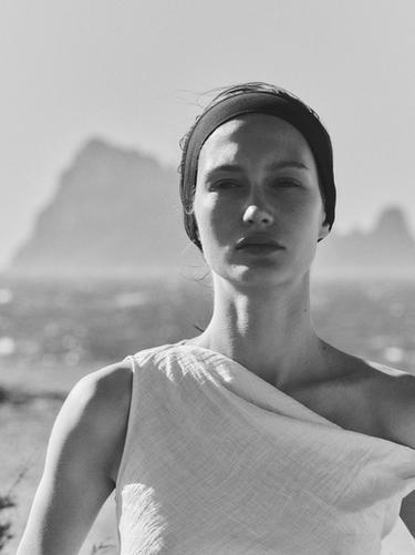 Zara Product image - Beige - Image 0