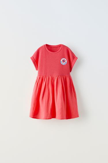 ROBE BRODÉE EN MATIÈRES VARIÉES - Corail soutenu de Zara - Image 0