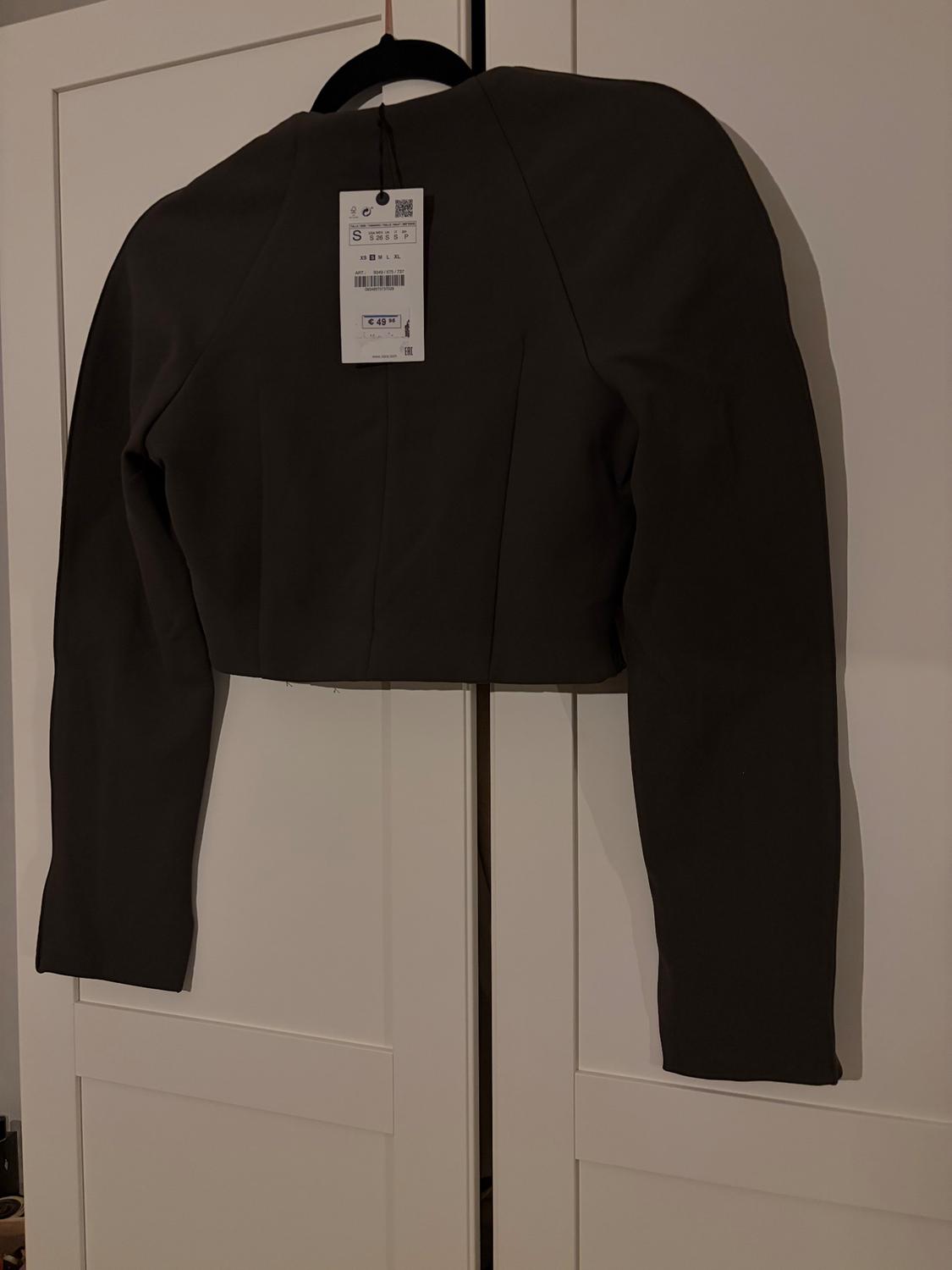VOLUMINOUS DRAPED TOP - Image 3