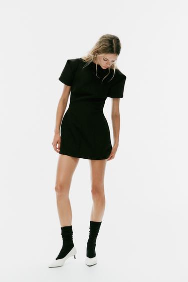 VESTIDO MINI MANGA PLIEGUES - Negro de Zara