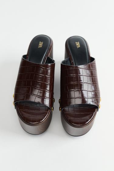 CUÑA PLATAFORMA RELIEVE - Marrón de Zara