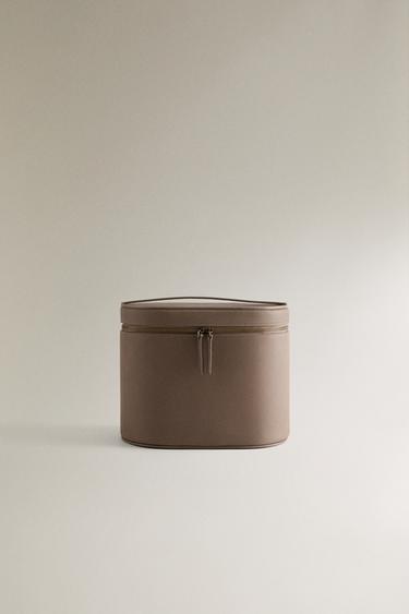OVAL LEATHER WASH BAG - Taupe Grey by Zara