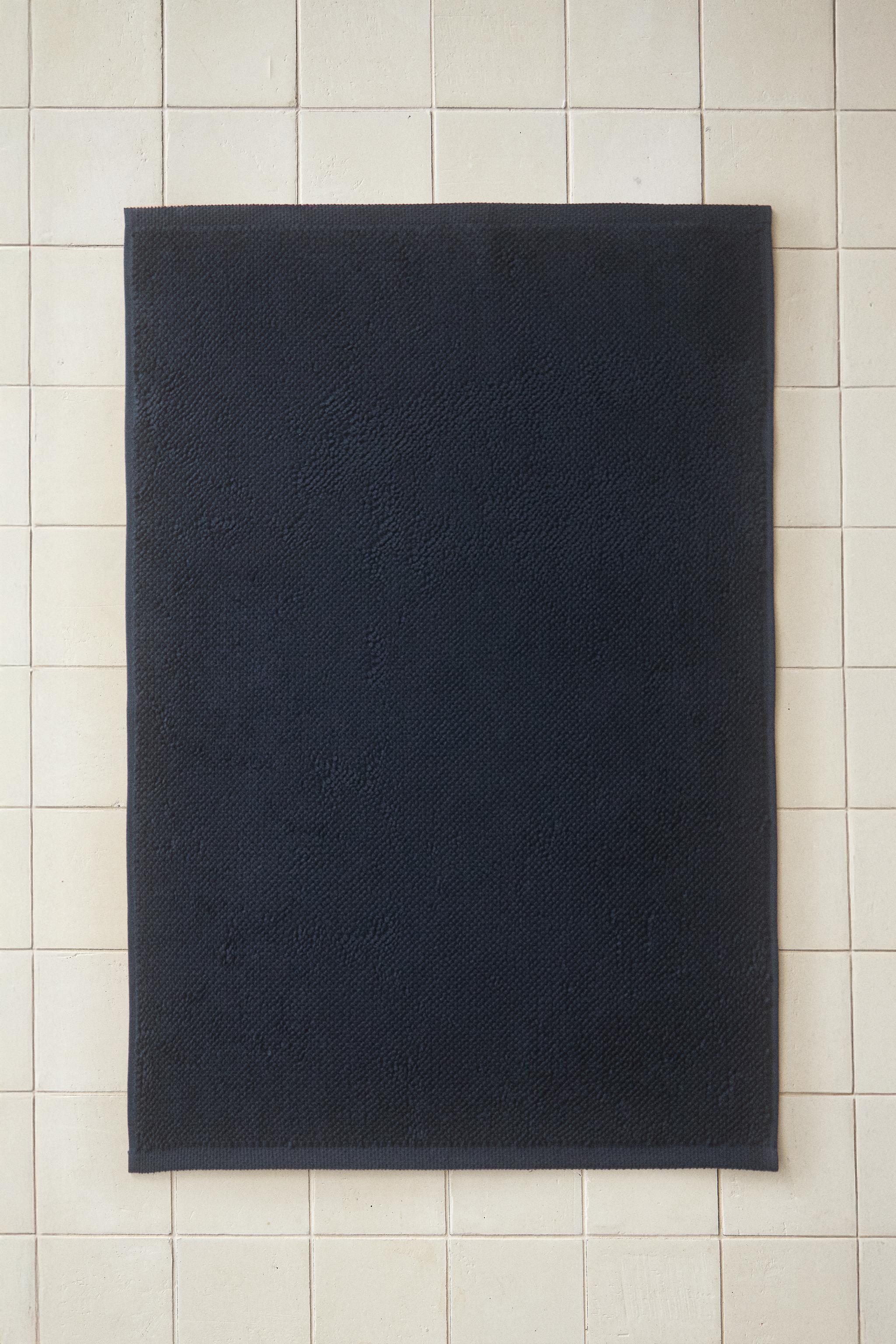 PLAIN BATH MAT — Navy blue