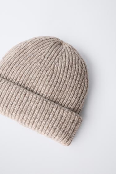 BASIC KNIT BEANIE - camel by Zara - Image 1
