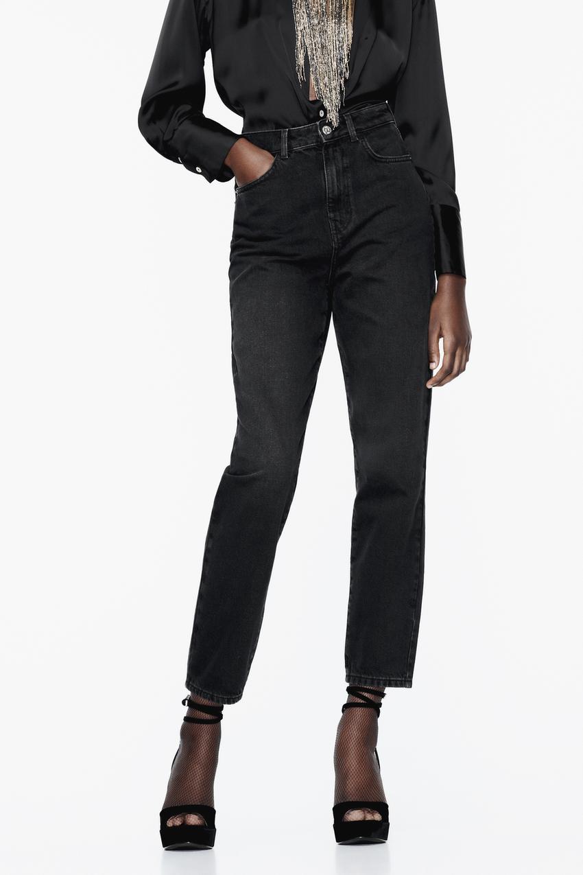 Black ZARA bodysuit and slouchy jeans outfit