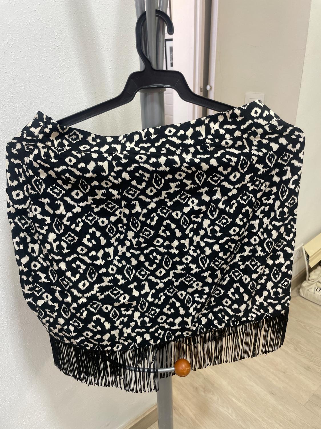 PRINT WRAP SKIRT WITH FRINGING - Image 2