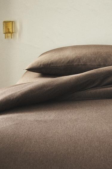 COTTON JERSEY MODAL DUVET COVER (140GxM²) - بني الخاص بـ Zara