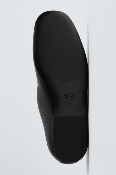 MOCASSINS EN CUIR - Noir de Zara - Image 3