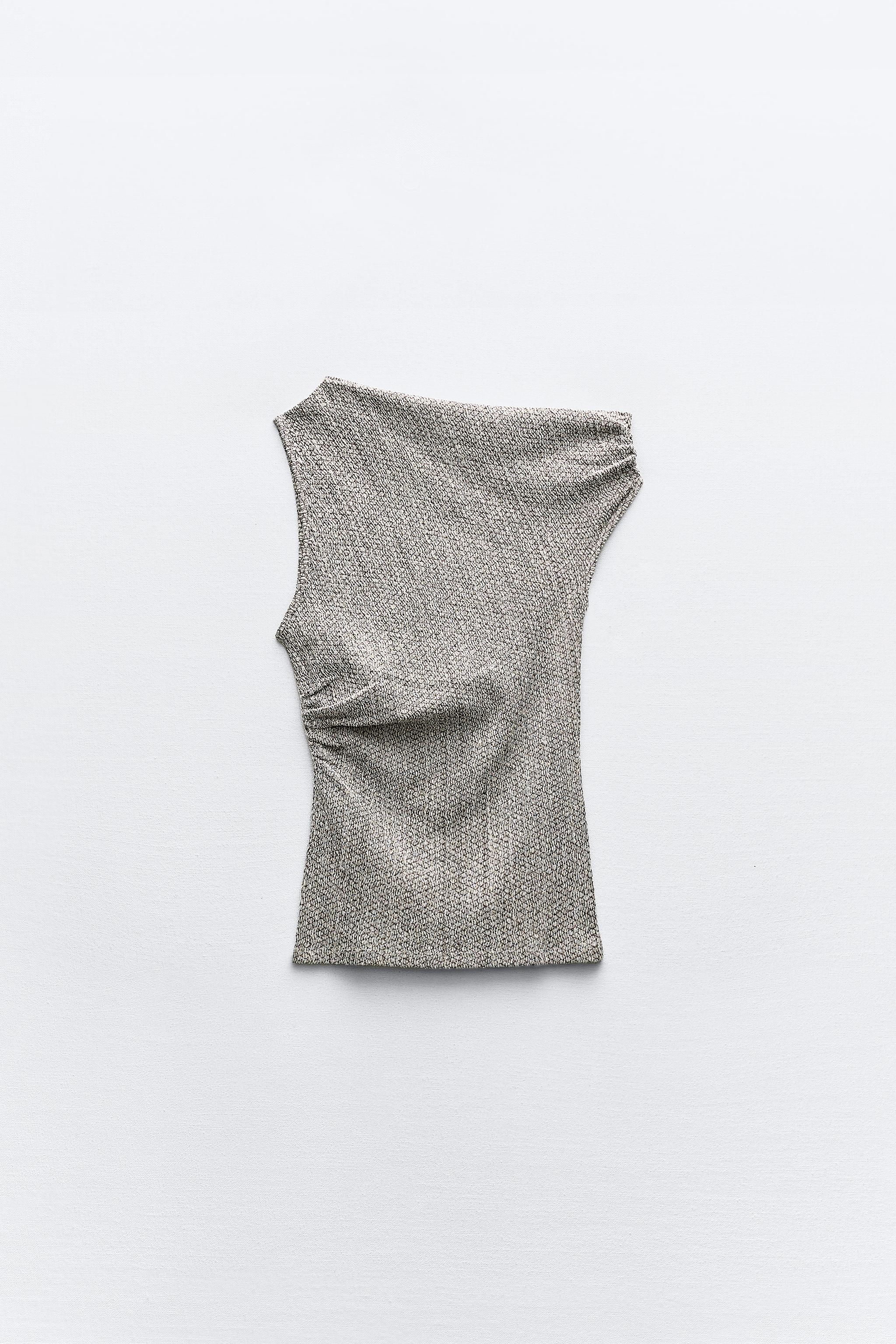 TEXTURED ASYMMETRIC TOP