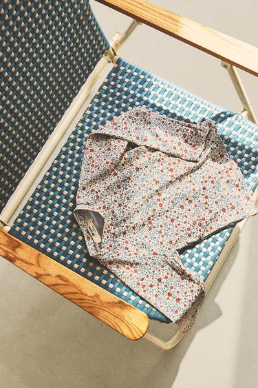 Zara DEČJA MAJICA ZA PLAŽU SA CVETNIM DEZENOM – pesak