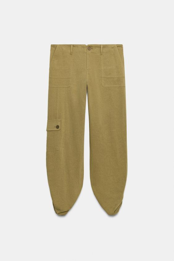 PANTALÓN BOLSILLOS FRUNCES - Khaki claro de Zara - Imagen 0