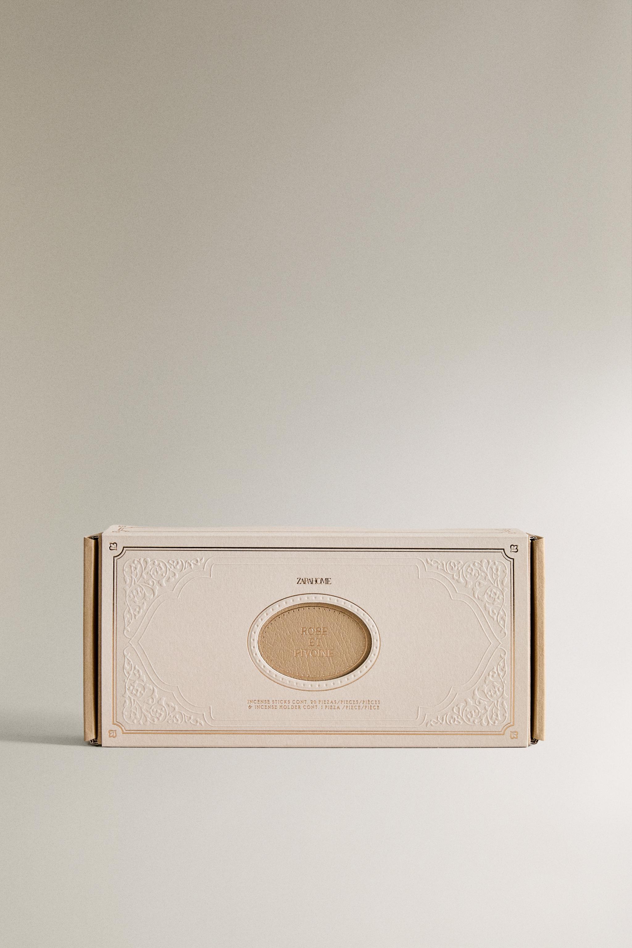 ENSEMBLE DE BÂTONNETS D’ENCENS PARFUMÉS ROSE ET PIVOINE ET SUPPORT