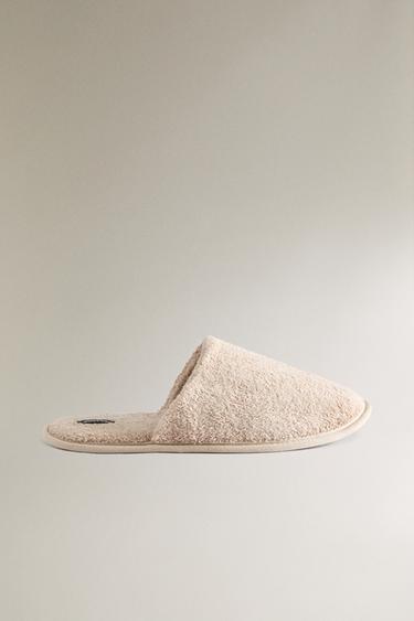 TERRY BATHROOM SLIPPERS - Beige by Zara