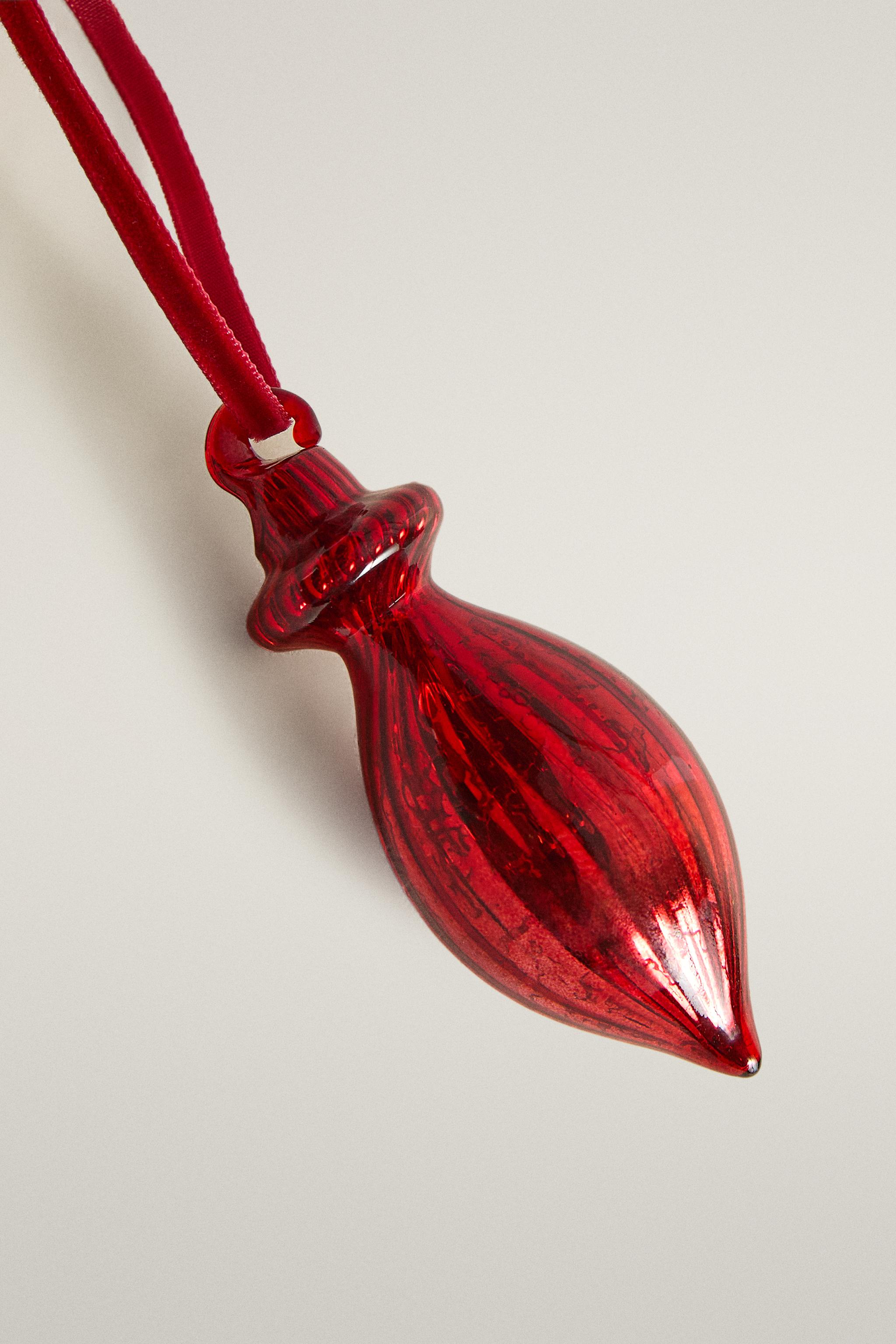 ELONGATED DROP CHRISTMAS TREE ORNAMENT