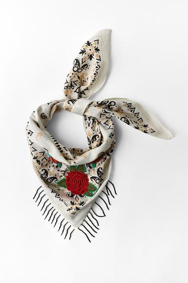 EMBROIDERED ROSE PRINT SCARF WITH FRINGE - Ecru by Zara