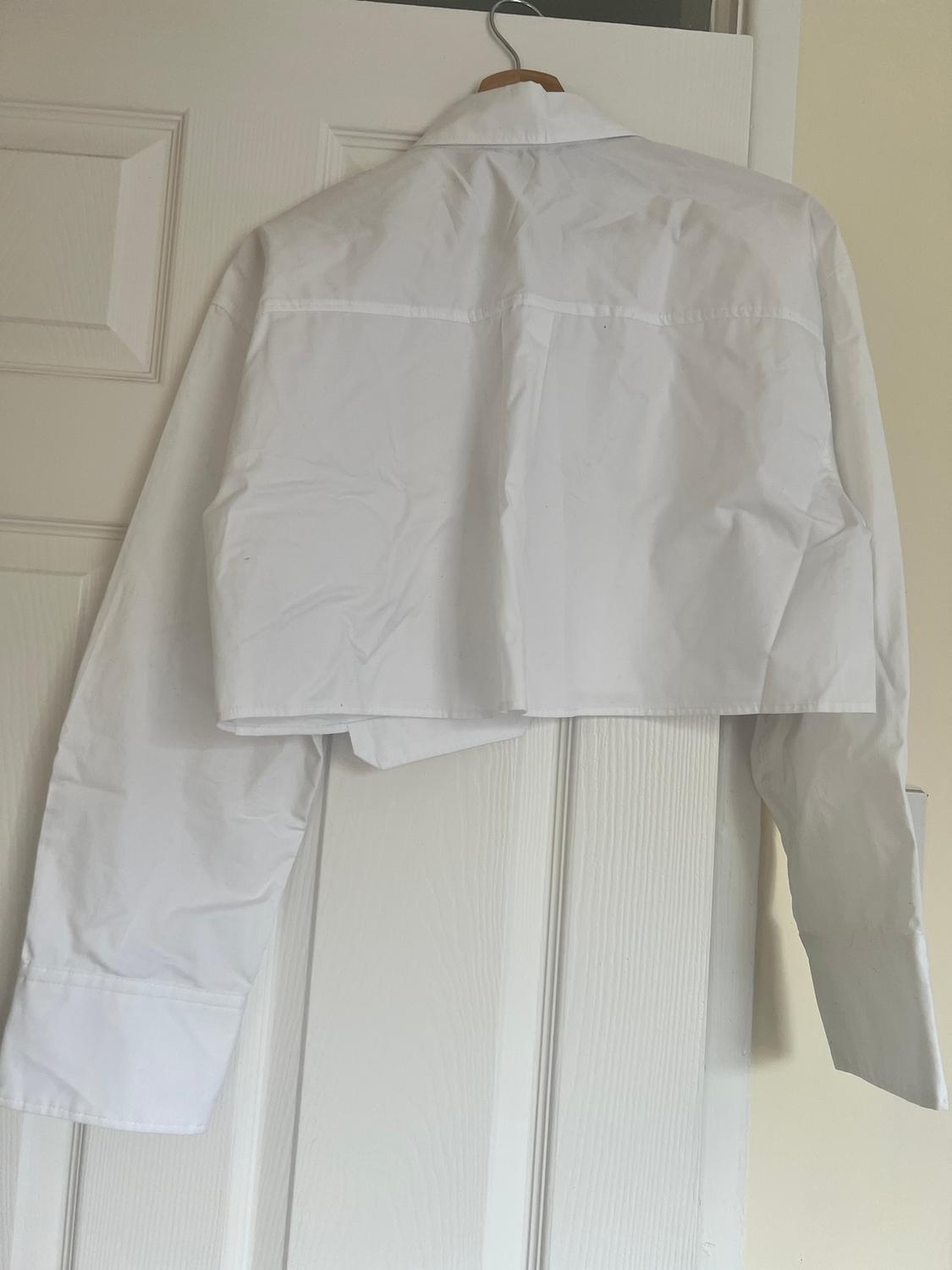 CROPPED SHIRT WITH POCKET - Image 2
