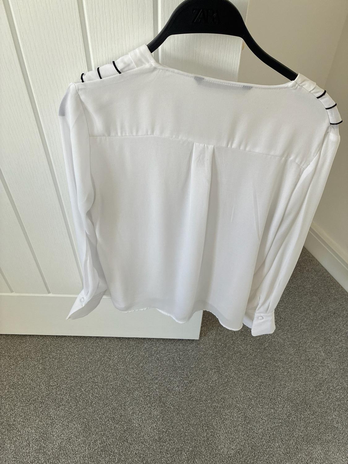 SHIRT WITH CONTRASTING TRIMS - Image 2