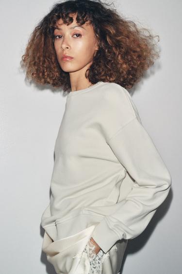 SWEAT RUSTIQUE CÔTELÉ - Écru de Zara