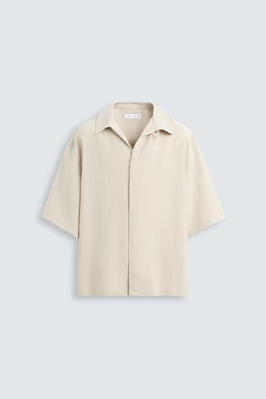 CAMISA FLUIDA RELAXED FIT - Beige claro de Zara