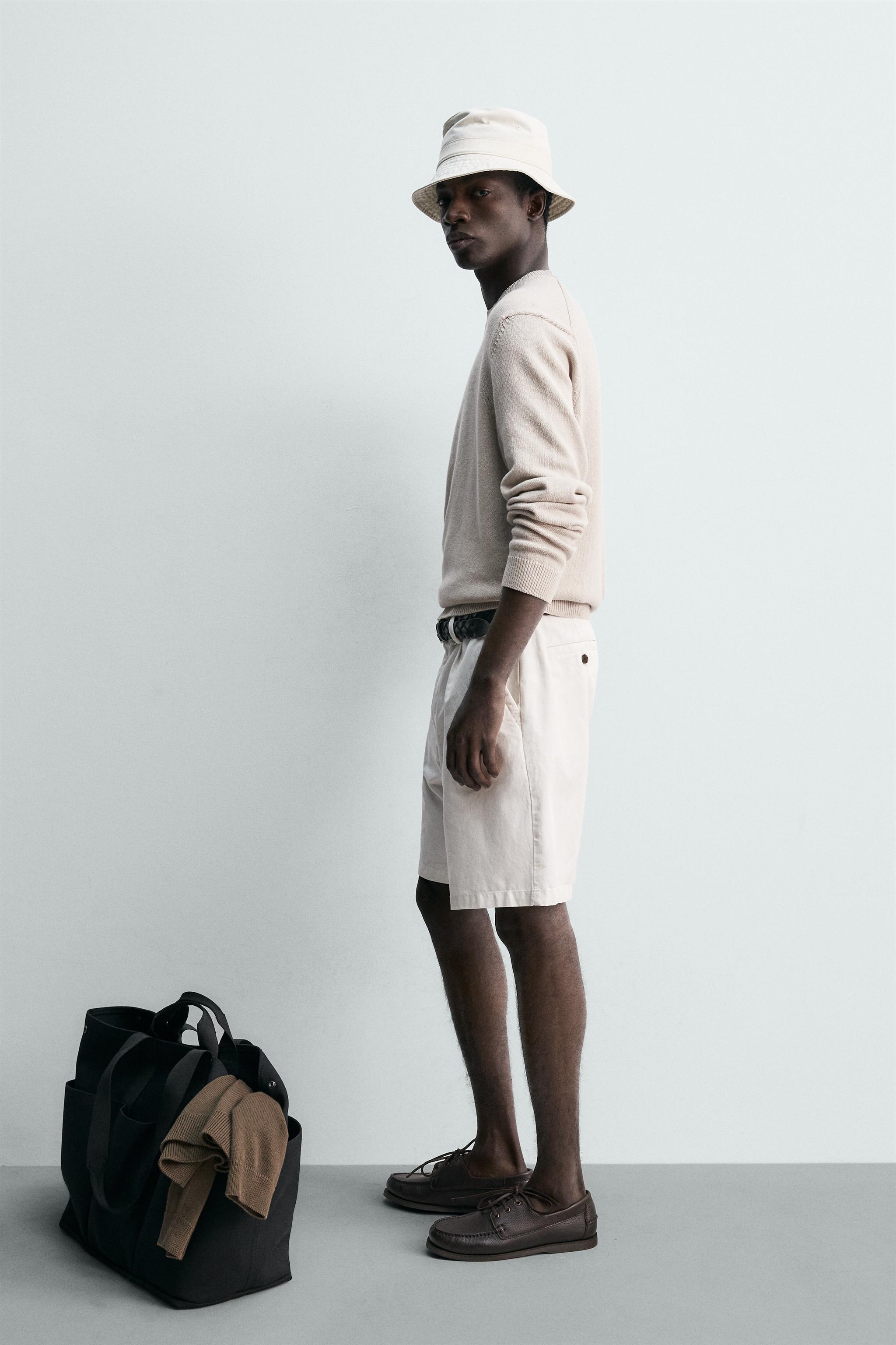 SHORT REGULAR FIT À PLIS