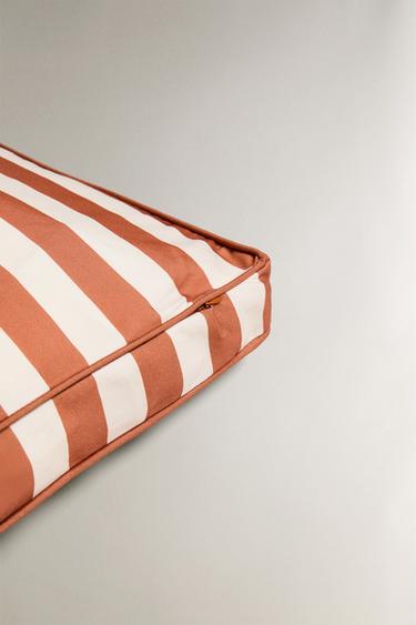 COUSSIN ASSISE BANQUETTE D’EXTÉRIEUR RAYURES - rayures de Zara - Image 4