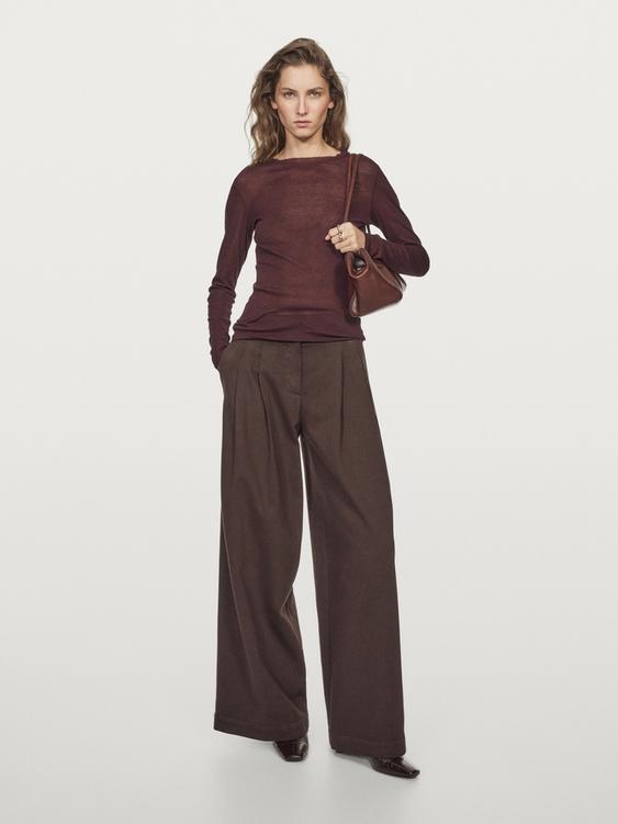 100% cotton semi-sheer T-shirt with collar detail