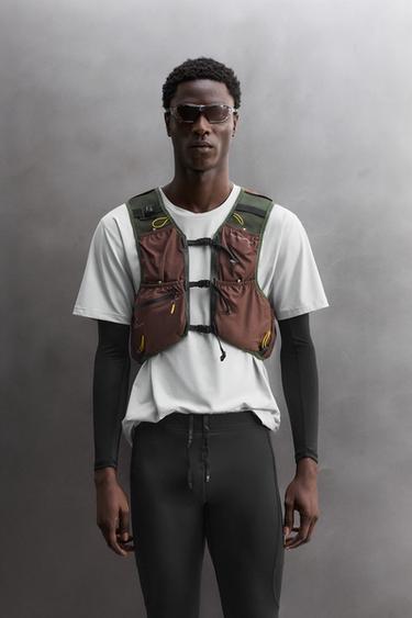 سترة رياضية 15 لتر - أحمر عنابي by Zara - Image 0