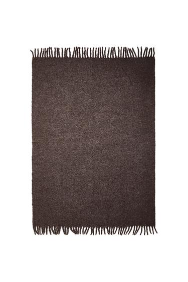 بطانية منتوفة - بني الخاص بـ Zara