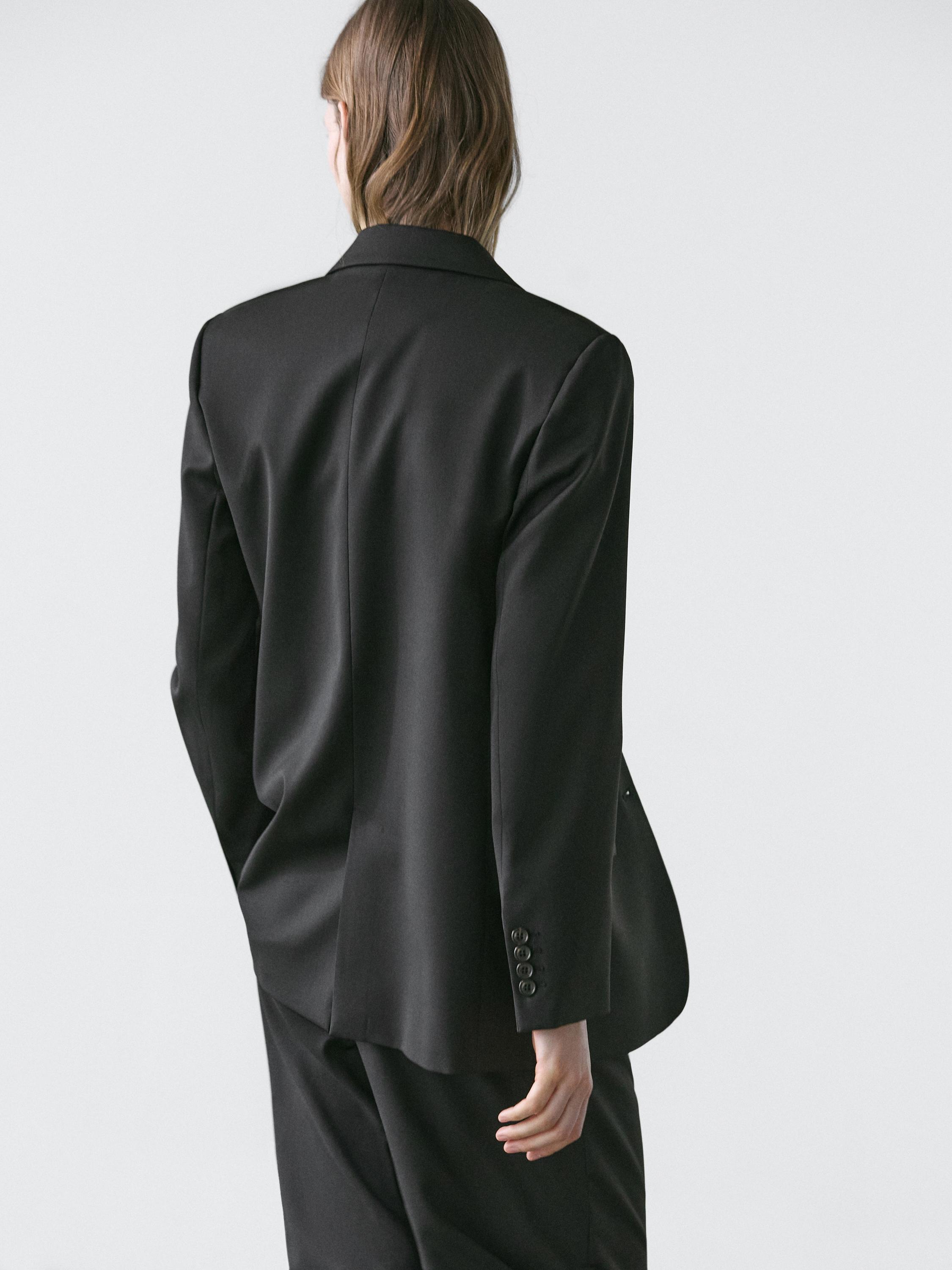 100% extra fine wool two-button blazer